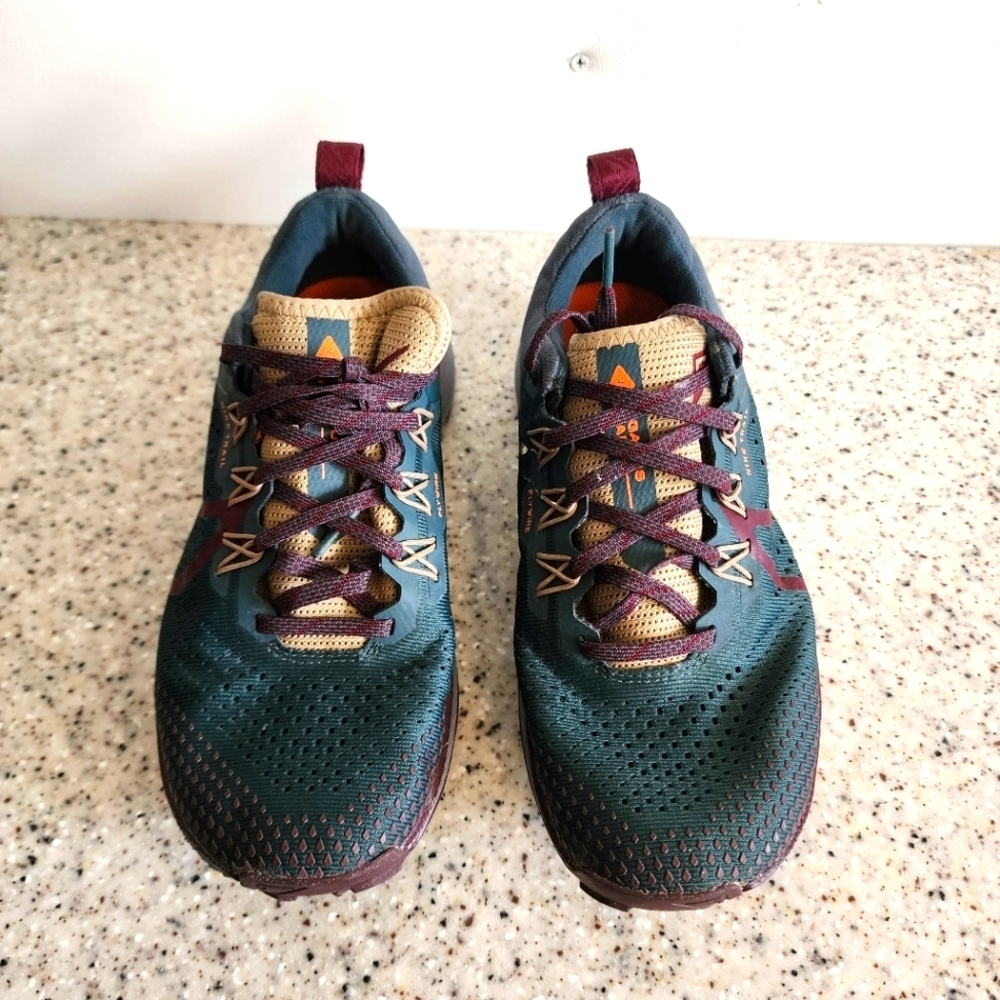 Nike Men's Pegasus Trail 4 'Deep Jungle Night Maroon Size 7.5